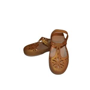 Crocs Women's Isabella Clog Color Dark Gold Size 6